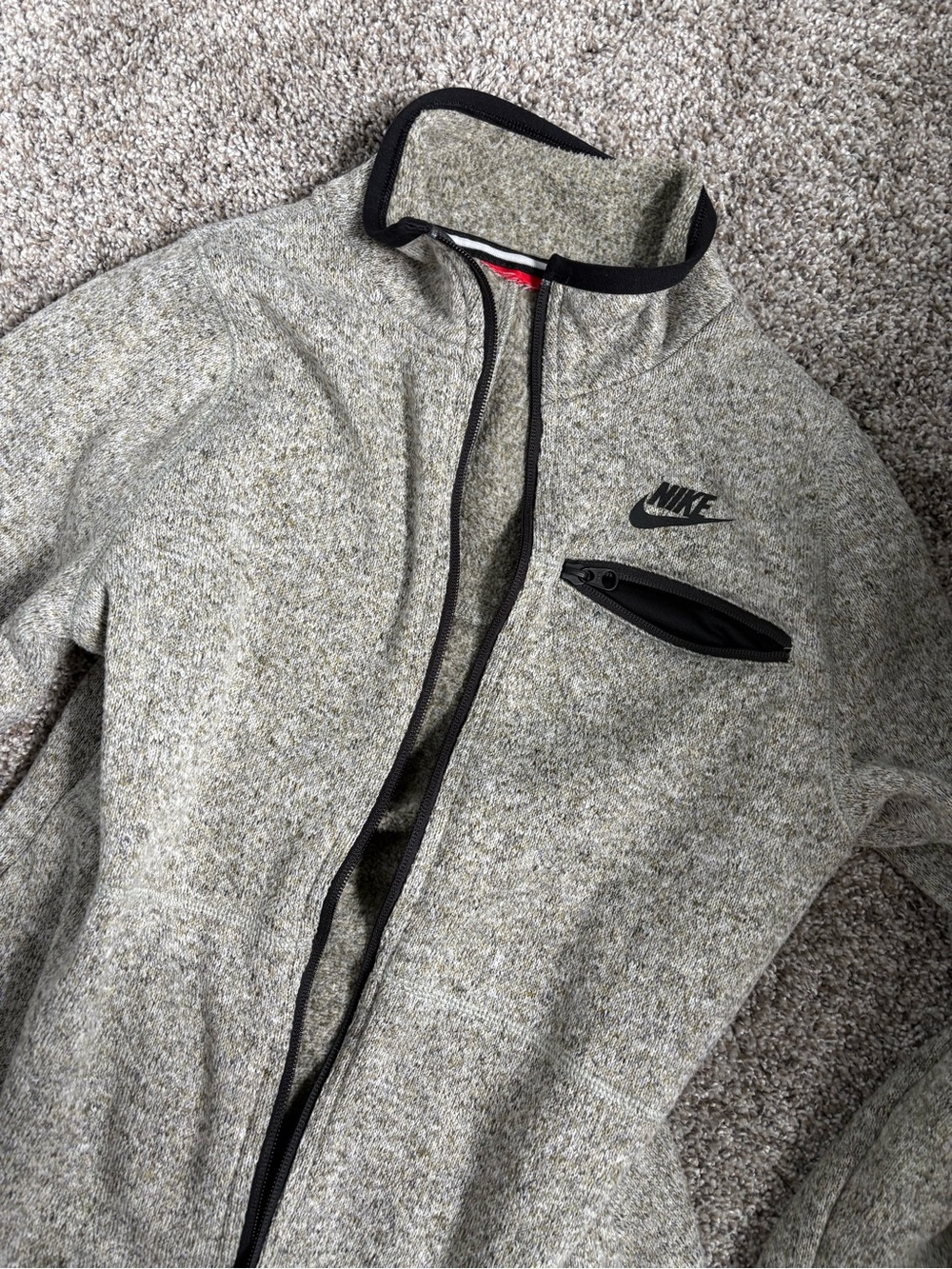 Nike Women’s Heather Grey Full-Zip Jacket